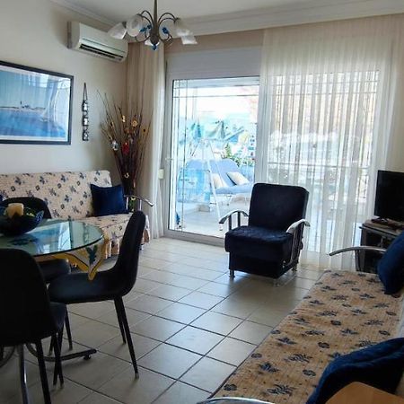 Sunflower Apartment Néa Péramos Zewnętrze zdjęcie
